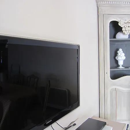 Βίλα Caline *
